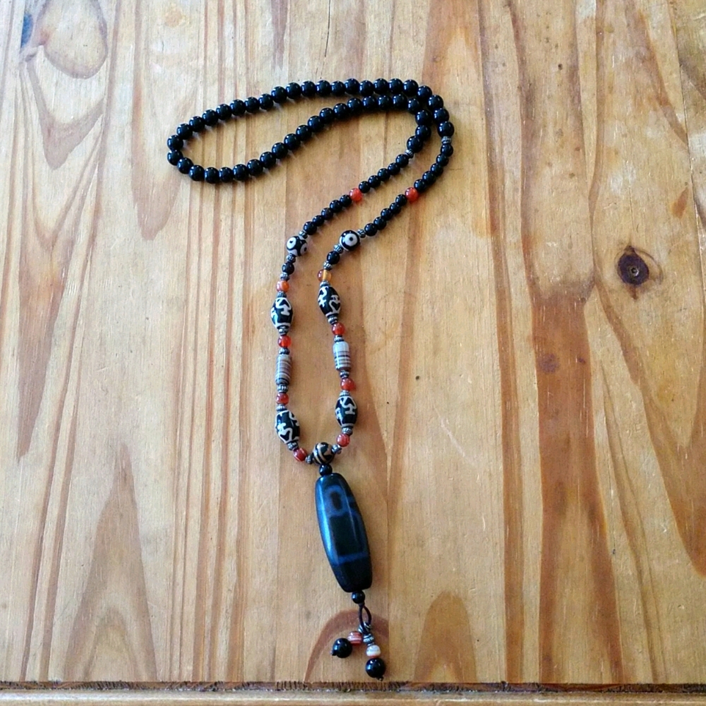 Polish stone / glass bead necklace